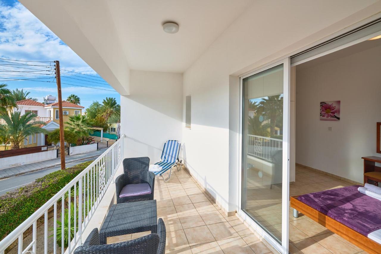 Villa Haven by Ezoria Coral Bay Exteriör bild